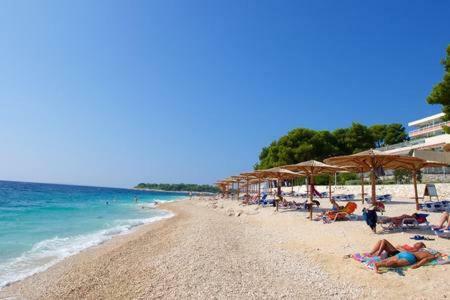 Charming Seaside Apartment Primošten Buitenkant foto
